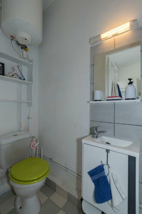 Stud Terras Corniche 2 Pers Stat Gratuit Rue Modif Suivt Possib Et Accord Exclusif * Marseille